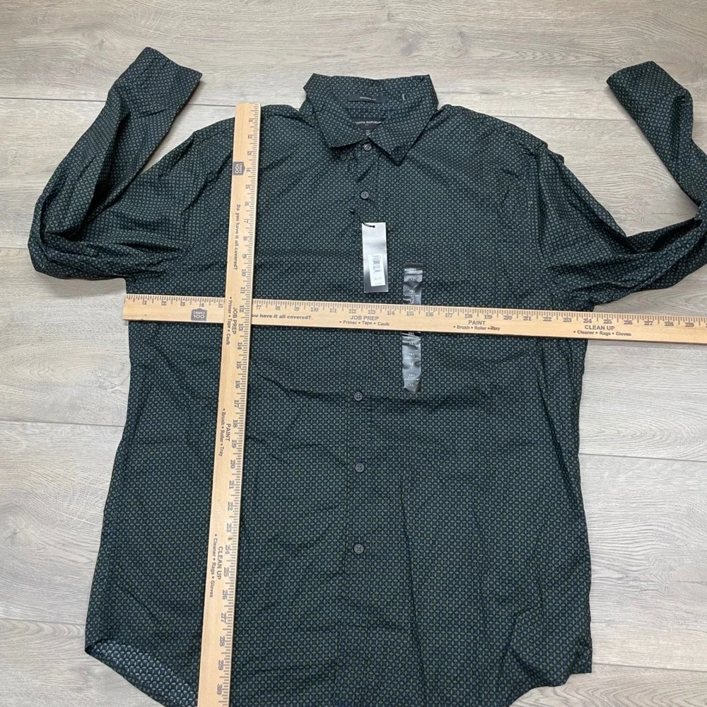 Banana Republic Button Down Shirt Mens XL Tall Green Geometric Untucked Fit NWT
